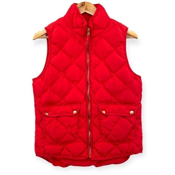 ~Woolrich Women's Red Quilted Vest M - Picture 1 of 7